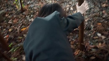 หนังเอ็กซ์ รับน้องใหม่ในป่า เย็ดท่าหมา ซอยหีอย่างกับซอยผักชี น้ำหีพุ่งสวนควย แตกในคาหีน้ำเงี่ยนใหลออกรู