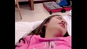 สาวเสื้อชมพูตัวเล็กนมใหญ่แบบนี้ผมเย็ดไม่ยั้งหีแน่นเย็ดดีเหลือเกิน