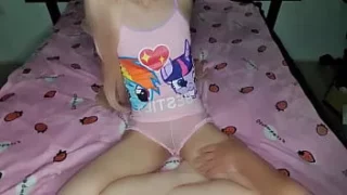 porn nung XXX แอบแซ่บลูกเลี้ยงน้าสาวข้างบ้าน ตัวเล็กๆ หมอยกำลังจะขึ้น